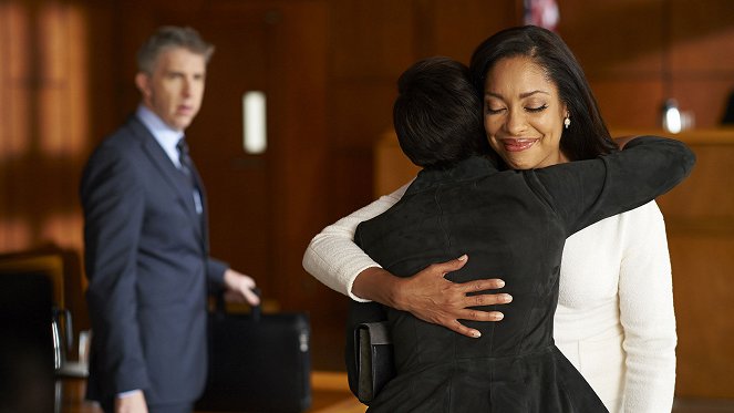 Suits, avocats sur mesure - Season 3 - Quand le masque tombe - Film - Gina Torres