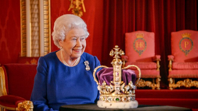 The Coronation - Kuvat elokuvasta - kuningatar Elisabet II