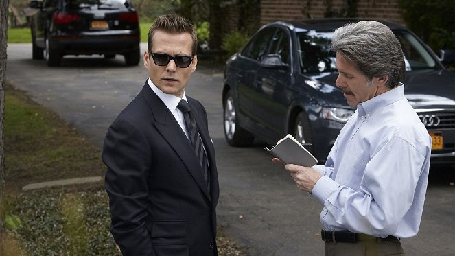 Suits - Season 3 - I Want You to Want Me - Photos - Gabriel Macht, Gary Cole