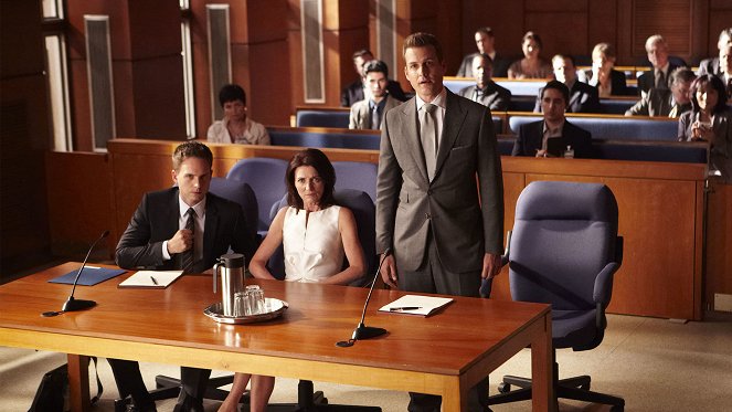 Suits - Season 3 - Unfinished Business - Photos - Patrick J. Adams, Michelle Fairley, Gabriel Macht