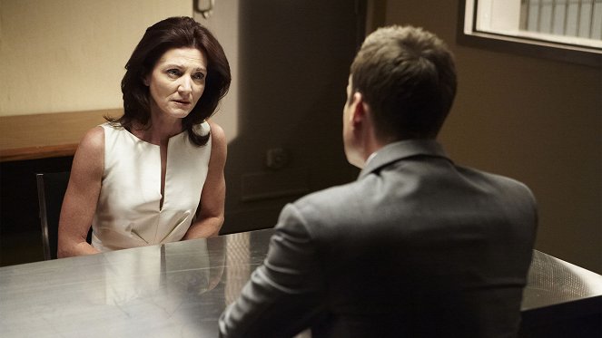 Suits - Season 3 - Unfinished Business - Photos - Michelle Fairley