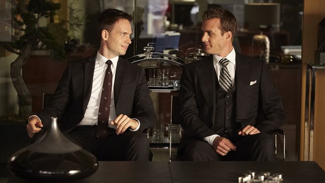 Suits - Unfinished Business - Van film - Patrick J. Adams, Gabriel Macht