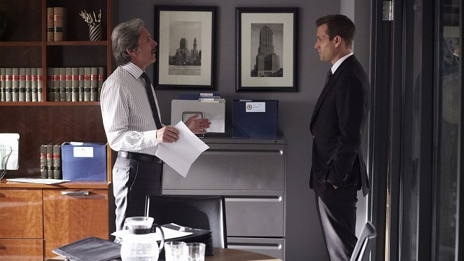 Suits - Shadow of a Doubt - Photos - Gary Cole, Gabriel Macht