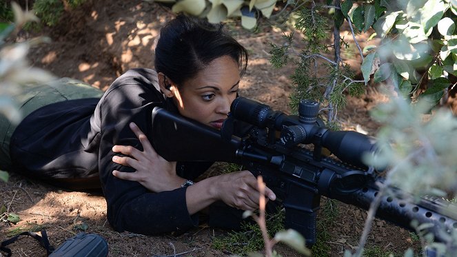 Shooter - Red on Red - Photos - Cynthia Addai-Robinson
