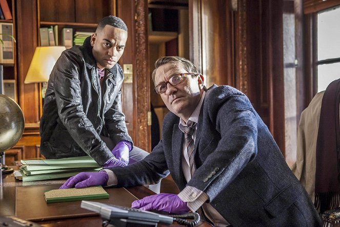 Law & Order: UK - Season 8 - Schutzbefohlene - Filmfotos - Ben Bailey Smith, Bradley Walsh