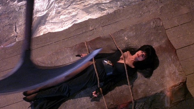 Elvira et le château hanté - Film - Cassandra Peterson