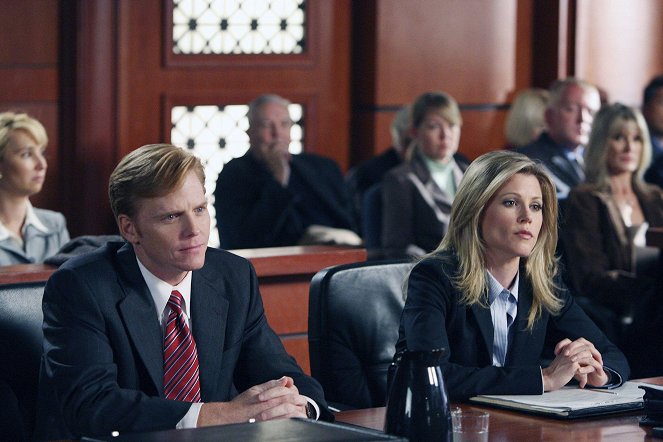 Boston Legal - Season 5 - Mad Cows - Filmfotók - Ned Vaughn, Julie Bowen