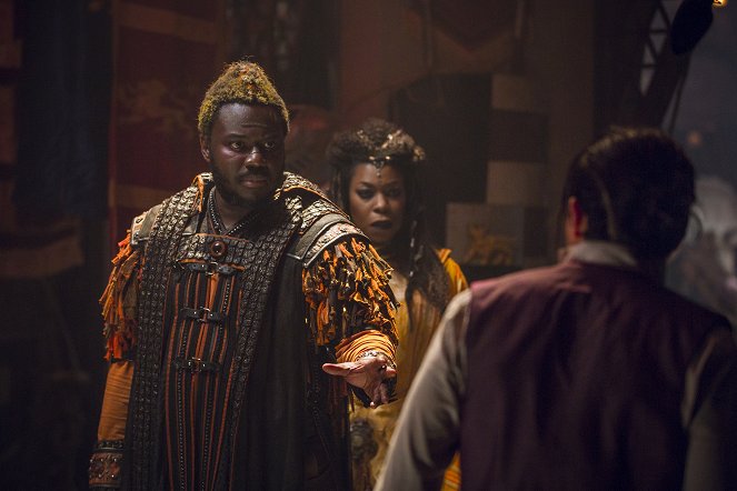 Into the Badlands - Chapter XXI: Carry Tiger to Mountain - Photos - Babou Ceesay, Lorraine Toussaint