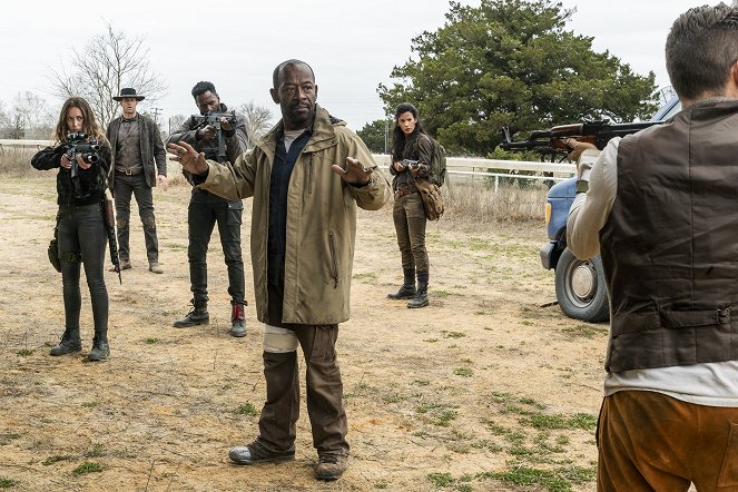 Fear the Walking Dead - Nur für den Fall - Filmfotos - Alycia Debnam-Carey, Colman Domingo, Lennie James, Danay Garcia