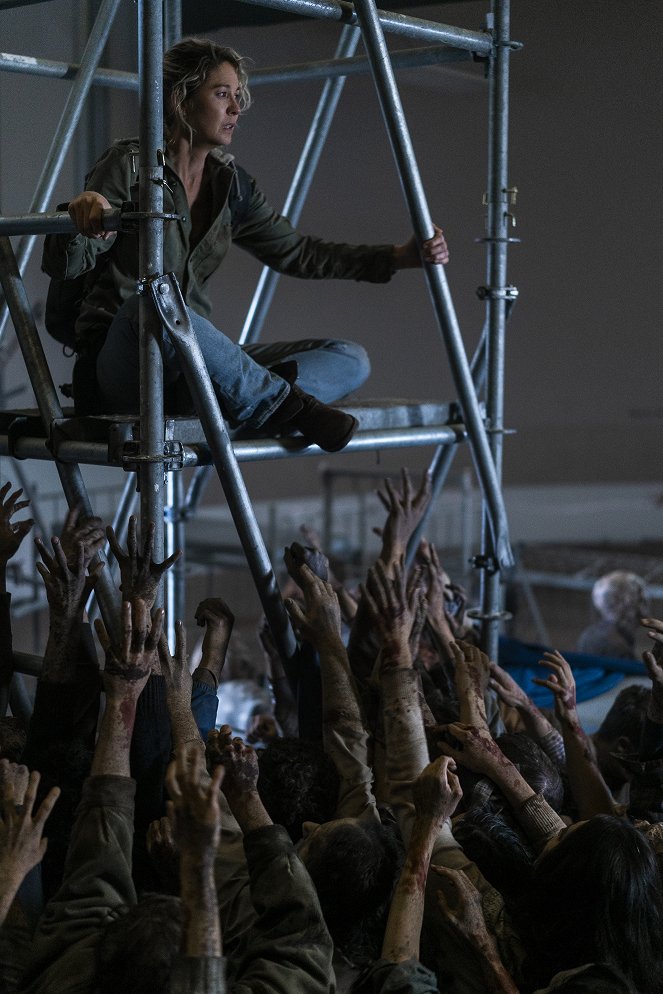 Fear the Walking Dead - Nur für den Fall - Filmfotos - Jenna Elfman