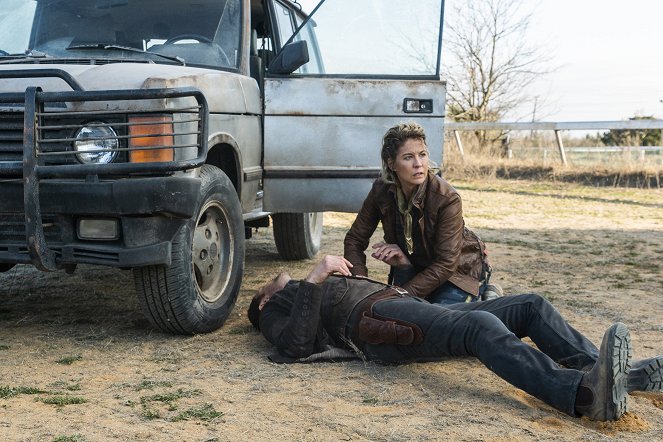 Fear the Walking Dead - Just in Case - Do filme - Jenna Elfman