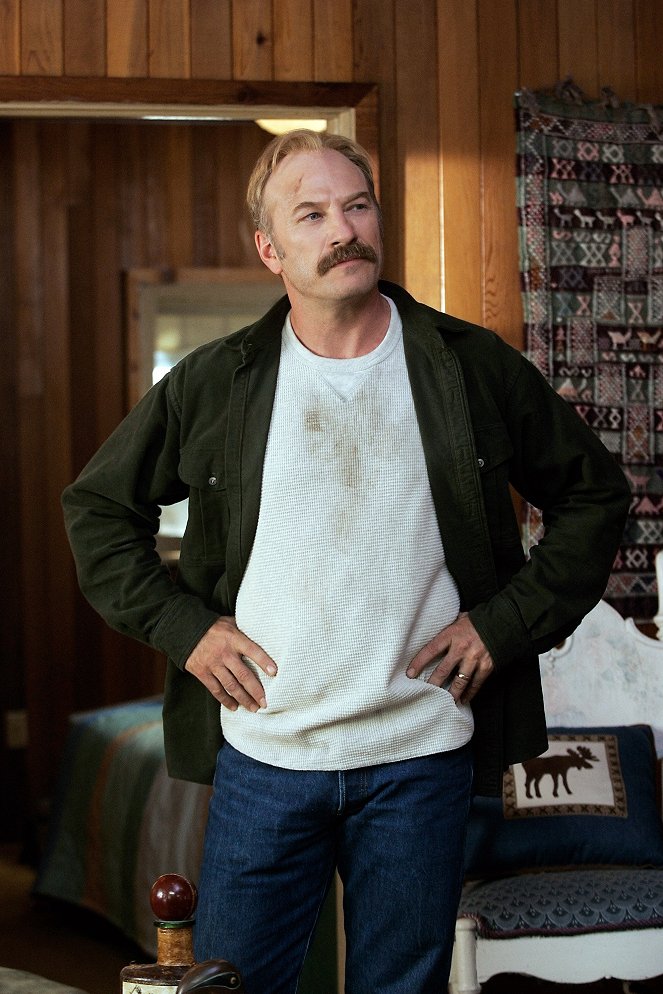 Monk - Mr. Monk Gets Cabin Fever - Photos - Ted Levine
