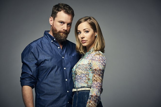 Viajantes no Tempo - Promo - Patrick Gilmore, MacKenzie Porter