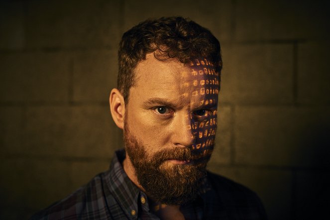 Travelers - Promokuvat - Patrick Gilmore