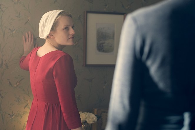 The Handmaid's Tale - Season 2 - Erstes Blut - Filmfotos - Elisabeth Moss