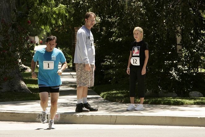 The Office (U.S.) - Season 4 - Fun Run - Photos - Steve Carell, Rainn Wilson, Angela Kinsey