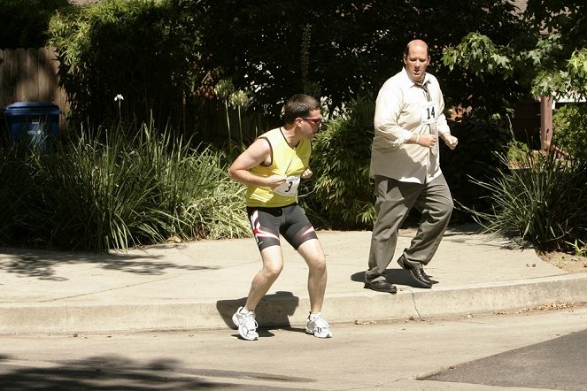 The Office (U.S.) - Season 4 - Fun Run - Photos - Brian Baumgartner