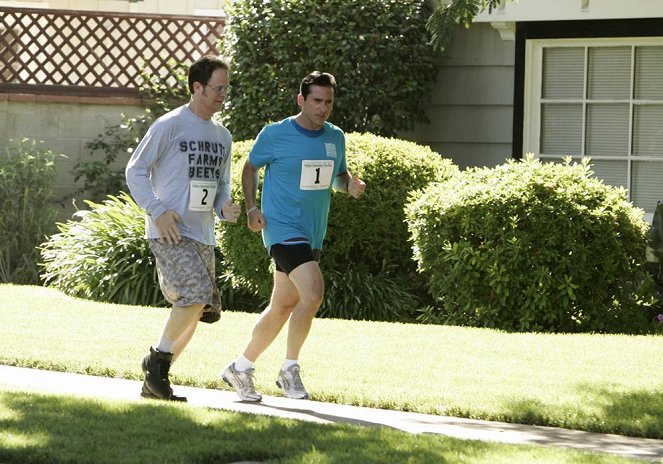 The Office (U.S.) - Season 4 - Fun Run - Photos - Rainn Wilson, Steve Carell