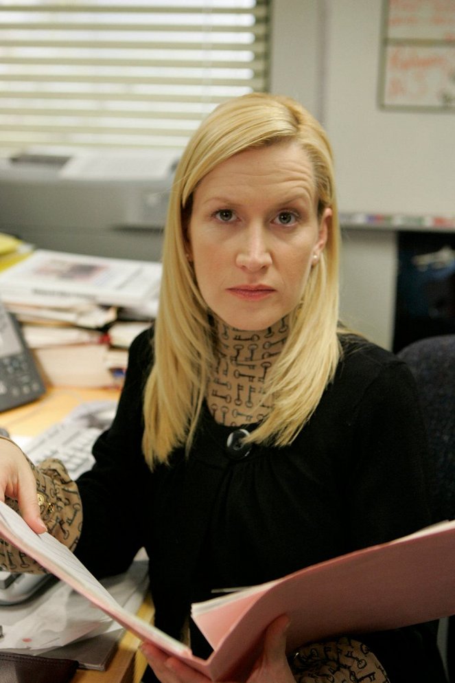 The Office (U.S.) - Season 4 - Chair Model - Photos - Angela Kinsey