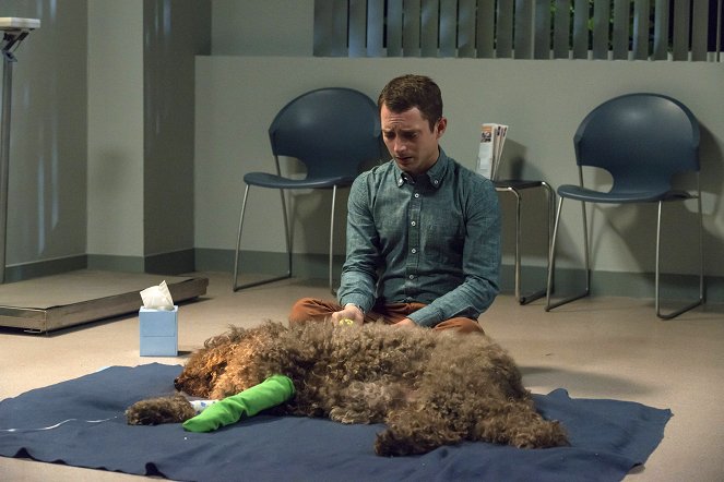 Wilfred - Resistance - Filmfotók - Elijah Wood