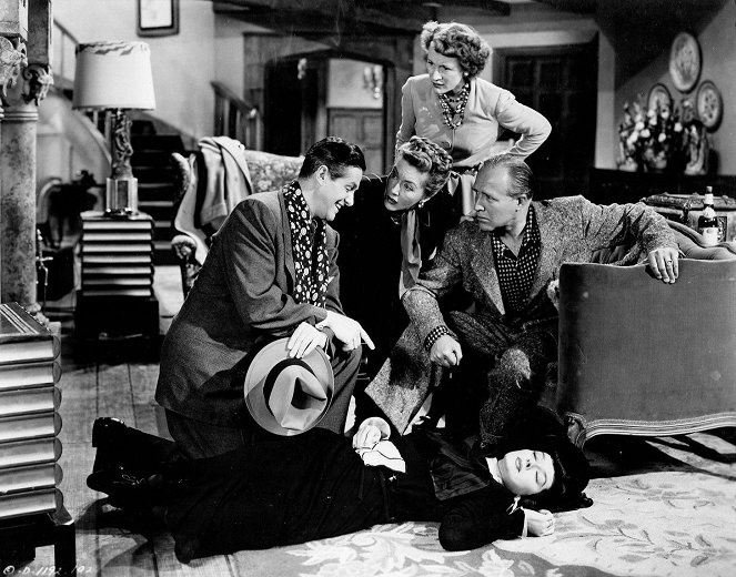 Tell It to the Judge - Filmfotos - Robert Cummings, Fay Baker, Katherine Warren, Grandon Rhodes, Rosalind Russell