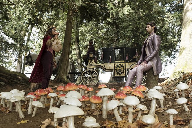 The Magicians - Der Abgrund - Filmfotos - Summer Bishil, Hale Appleman