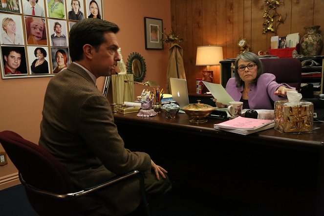 The Office - Escalerarmagedón - De la película - Roseanne Barr