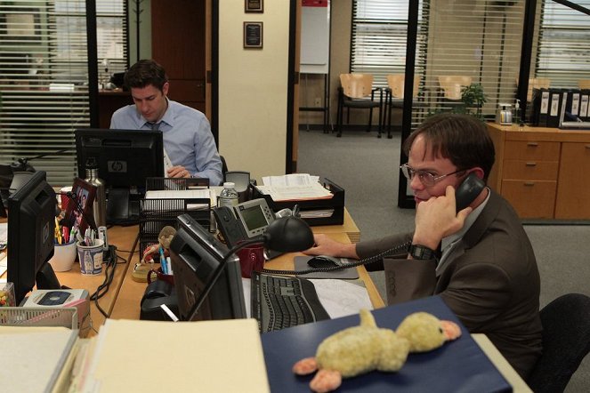 The Office (U.S.) - Season 9 - Junior Salesman - Photos - John Krasinski, Rainn Wilson