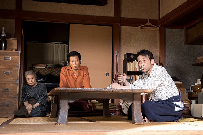 Mori no iru bašo - De la película - Kirin Kiki, 青木崇高, Mitsuru Fukikoshi
