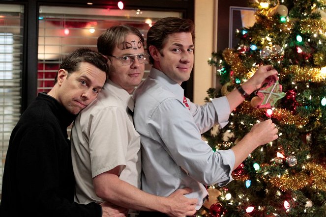 The Office (U.S.) - Season 8 - Christmas Wishes - Photos - Ed Helms, Rainn Wilson, John Krasinski
