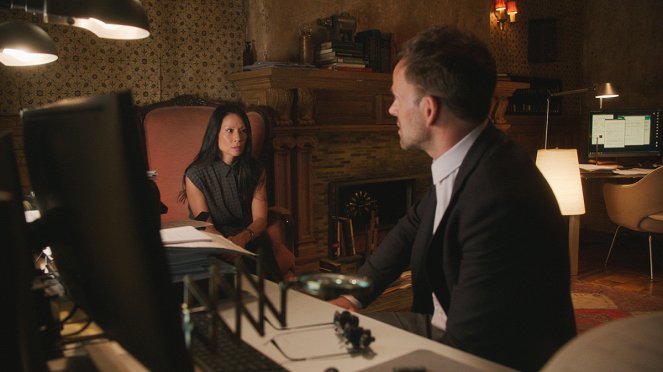 Elementary - Our Time Is Up - Photos - Lucy Liu