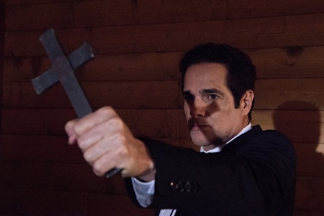 Midnight, Texas - Last Temptation of Midnight - Filmfotók - Yul Vazquez