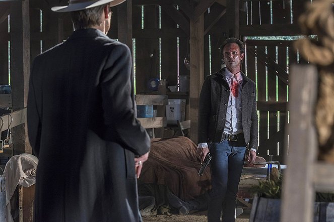 Justified - The Promise - Photos - Walton Goggins