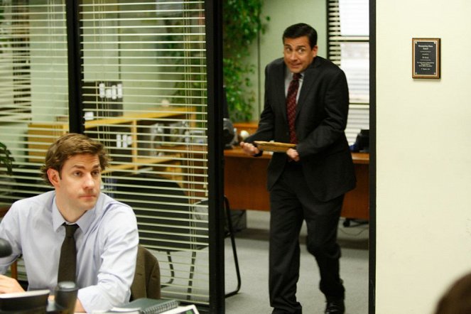 The Office (U.S.) - Season 5 - Company Picnic - Photos - John Krasinski, Steve Carell