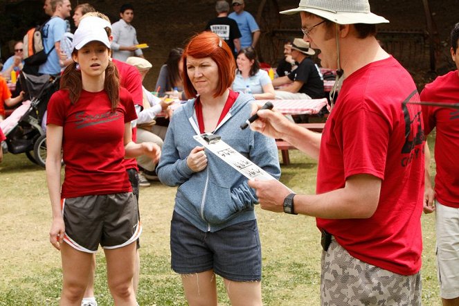 The Office - Company Picnic - Van film - Ellie Kemper, Kate Flannery