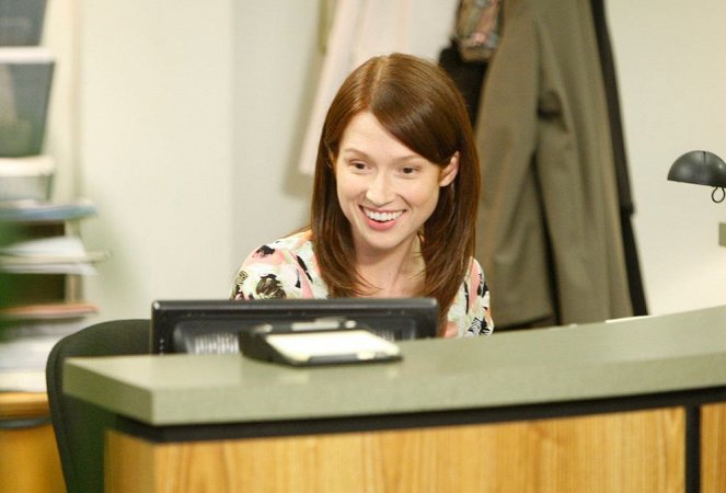 The Office - Season 5 - Casual Friday - Van film - Ellie Kemper