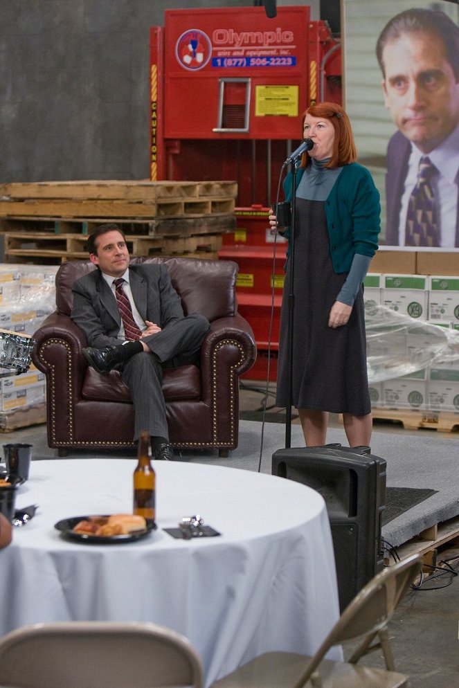 The Office (U.S.) - Stress Relief - Photos - Steve Carell, Kate Flannery