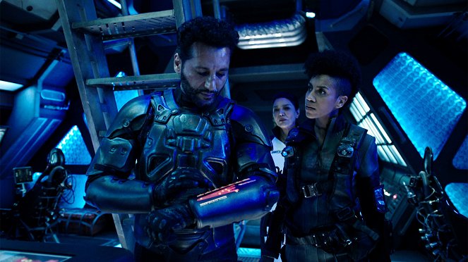 The Expanse - Immolation - Photos - Cas Anvar, Shohreh Aghdashloo, Dominique Tipper