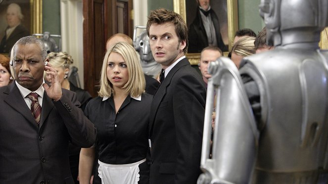 Doctor Who - Rise of the Cybermen - Photos - Billie Piper, David Tennant
