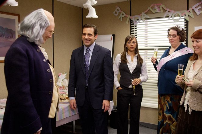 The Office (U.S.) - Season 3 - Ben Franklin - Photos - Steve Carell, Rashida Jones, Phyllis Smith