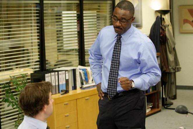 The Office - Michael Scott Paper Company - Van film - Idris Elba