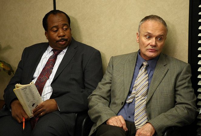 The Office - Business Ethics - Photos - Leslie David Baker, Creed Bratton
