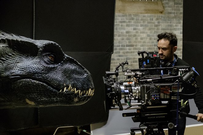 Jurassic World: Fallen Kingdom - Van de set - J.A. Bayona