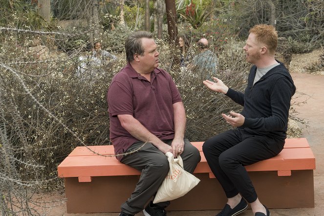 Modern Family - Daddy Issues - Van film - Eric Stonestreet, Jesse Tyler Ferguson