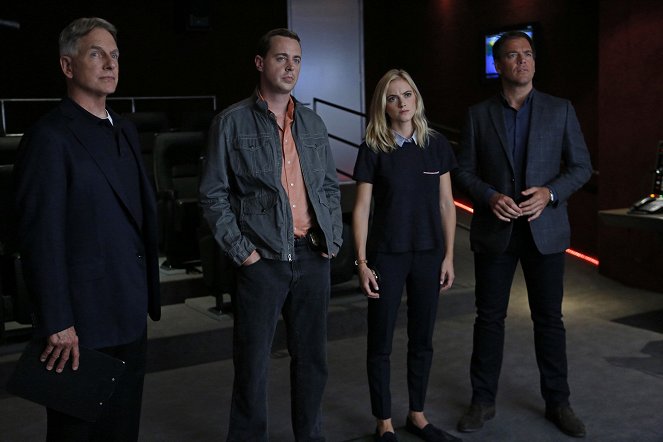 NCIS: Naval Criminal Investigative Service - Season 12 - Kill the Messenger - Van film - Mark Harmon, Sean Murray, Emily Wickersham, Michael Weatherly