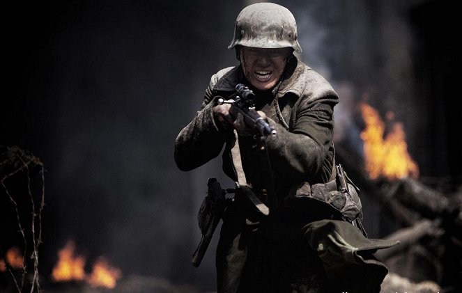 Sacrifices of War - Film - Dawei Tong