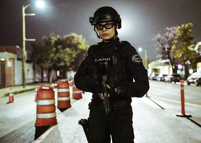 SWAT - Különleges egység - Őrjárat - Filmfotók - Lina Esco