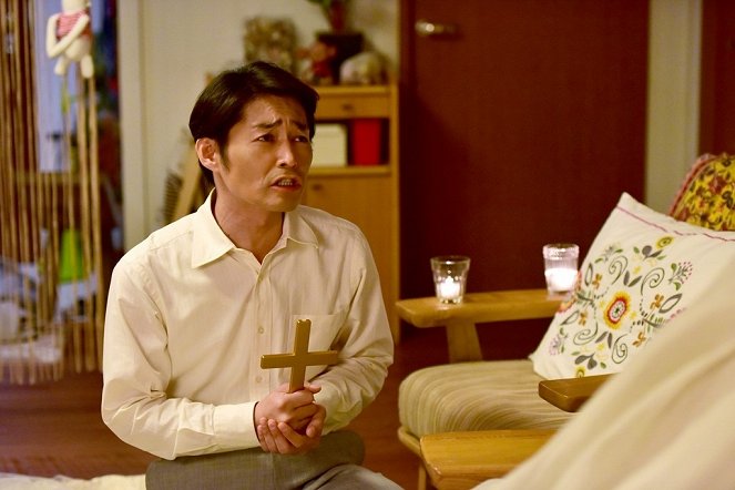 Ie ni kaeru to cuma ga kanarazu šinda furi o šiteimasu - De la película - Ken Yasuda