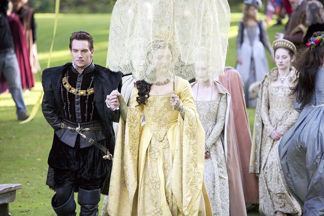 Tudorovci: Sex, moc a intrigy - Look to God First - Z filmu - Jonathan Rhys Meyers