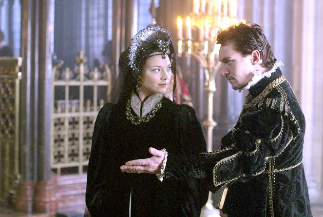 Dynastia Tudorów - Season 1 - Do Boga po radę - Z filmu - Natalie Dormer, Jonathan Rhys Meyers